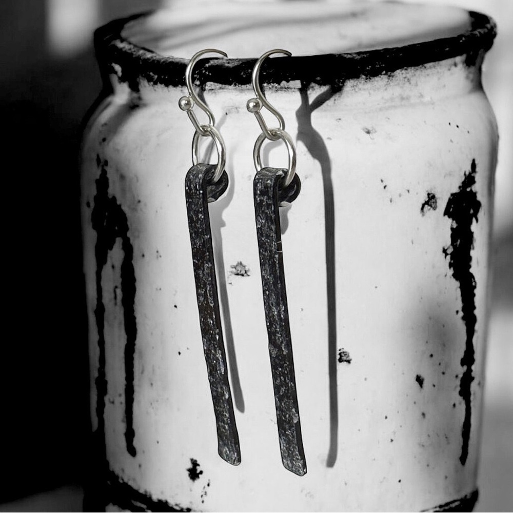 5 For $25💫Hammered Black Aluminum Grunge Dangles Earrings